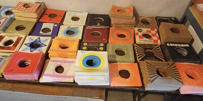 COMPANY SLEEVE lot of 25 collector assortment pop rock 60#x27;s to 80#x27;s $19.99
