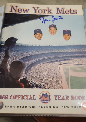 #ad 1969 MIRACLE NEW YORK METS OFFICIAL YEARBOOK Jerry grotey Sig $139.00